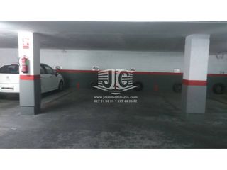 Affitto Posto auto  Calle berenguer iv. Parking en alquiler