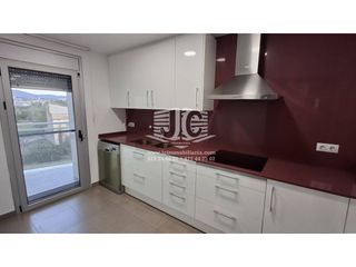 Appartement  Calle ramon llull. Pis pàrquing i traster en venda a roquetes