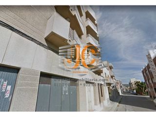 Miete Geschäftsraum  Calle sagrat cor. Local comercial en alquiler en la raval de crist, roquetes