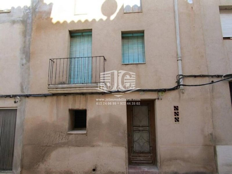 Foto 656ae8d4-d7c1-4069-b092-9fdfd0530aae. Casa amb aparcament a Bítem Tortosa