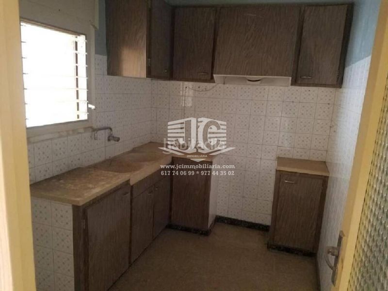 Foto a1da2f96-e6bd-49e0-93b3-d6e048106cf8. Casa amb aparcament a Bítem Tortosa