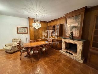 House  Calle mercaderes. Casa en venta en el centro de tortosa