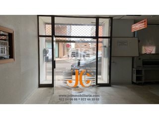 Lloguer Local Comercial a Calle verges paulí 6. Local en alquiler en el temple