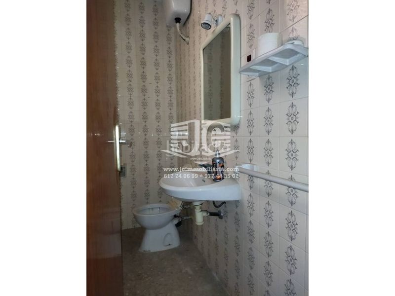 Foto a9486f5b-06eb-400a-8b88-ecfddb581e37. Pis a Centre Tortosa
