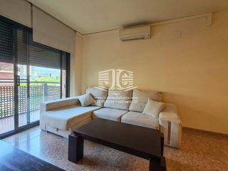 Miete Etagenwohnung  Calle barcelona. Piso y parking en alquiler en sant llàtzer, tortosa