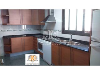 House  Plaza raval nova. Casa en venta en roquetes