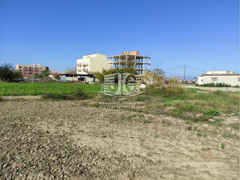 Foto 4474c444-4fe9-4bb1-8a23-9def6cbc45b3. Wohngrundstück in Deltebre