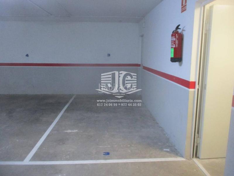 Foto 62600113-a1a1-4000-bd0c-4992450272d5. Autoparkplatz in Valletes - Xiribecs Amposta