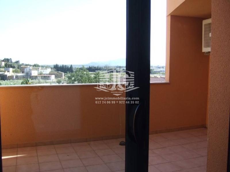 Foto 612543a4-a788-467d-a28f-4a17d7c76f0d. Piso  con parquing en venta en sant llàtzer en Tortosa