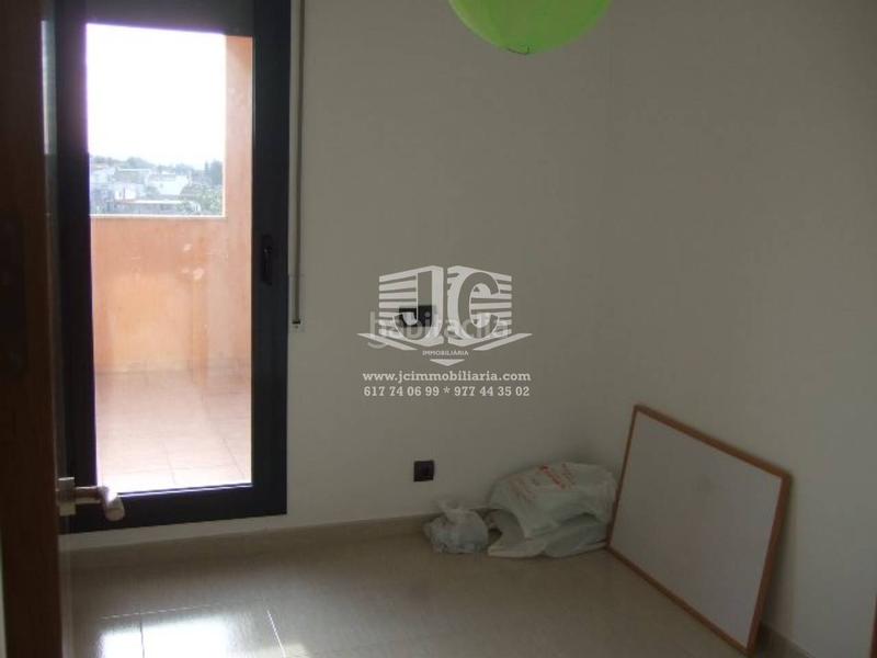 Foto f5cc3900-6463-4b47-94ab-4d0e46be8560. Piso  con parquing en venta en sant llàtzer en Tortosa