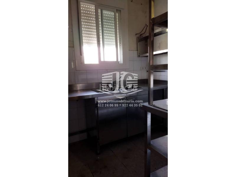 Foto 7f6ec966-74cf-4f91-8fad-497c2968c8bd. Location local commercial dans Tivenys