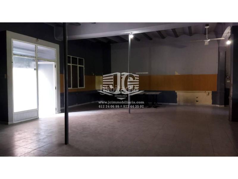 Foto 8a0cc5a8-b193-419c-80ad-286b6ecbd7ce. Location local commercial dans Tivenys