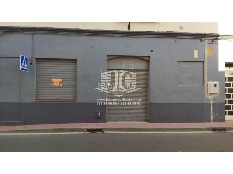 Foto ee624096-8147-4b77-86b1-fbc387cc1574. Location local commercial dans Tivenys