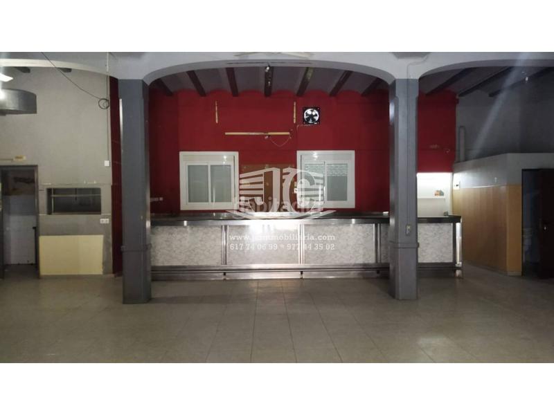 Foto f8ba46aa-4f8f-4800-880f-09b2f4b66c5f. Location local commercial dans Tivenys