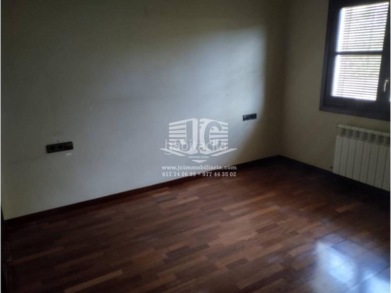 Foto 4a2c4560-0619-4249-9c35-42776fe06357. Chalet  en venta, en Urbanitzacions Tortosa