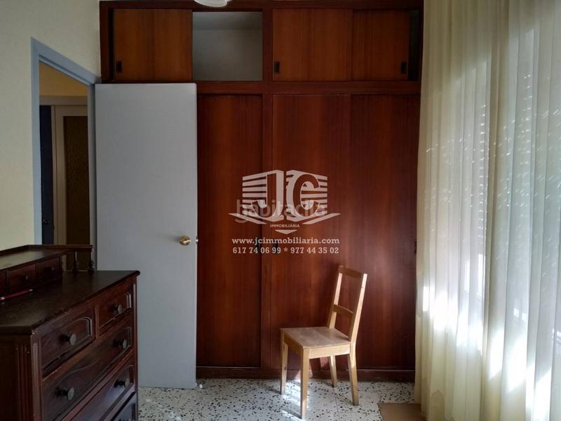 Foto d7bb630e-c799-4dda-8a6f-a8aac193a52c. Piso  en venta en la calle berenguer iv en Centre Tortosa