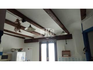 Pis  De la rosa. Piso en venta en centre