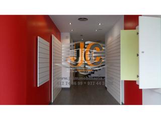 Location Local commercial  Generalitat. Local en alquiler en el temple