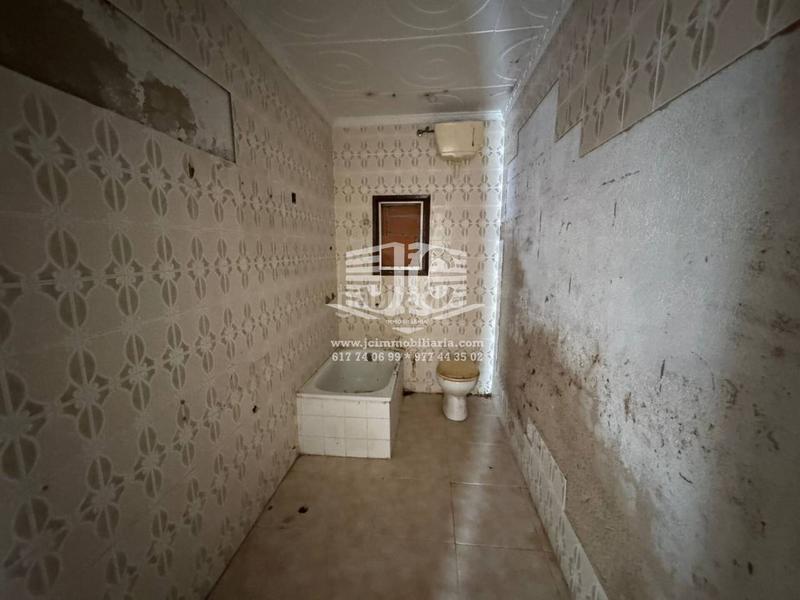 Foto debcec56-cb59-4b76-8c5e-31841cf1f65a. House with parking in Deltebre