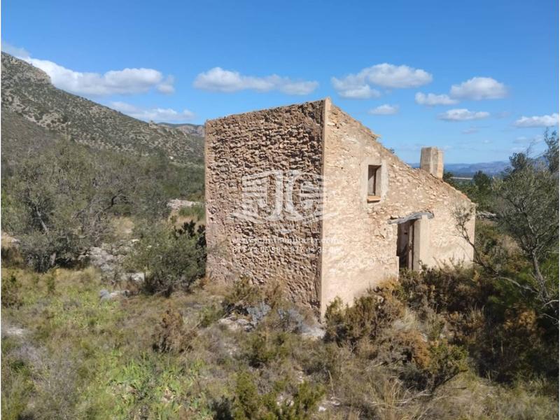 Foto c56126ed-ac82-4913-bd6e-0b290831d4c4. Finca rústica  en venta, en Roquetes