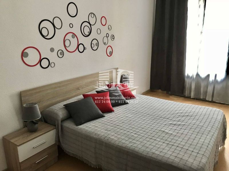 Foto 429fc4ce-b33d-4d60-bf0a-907045f6c7dc. Rent flat in Centre Tortosa