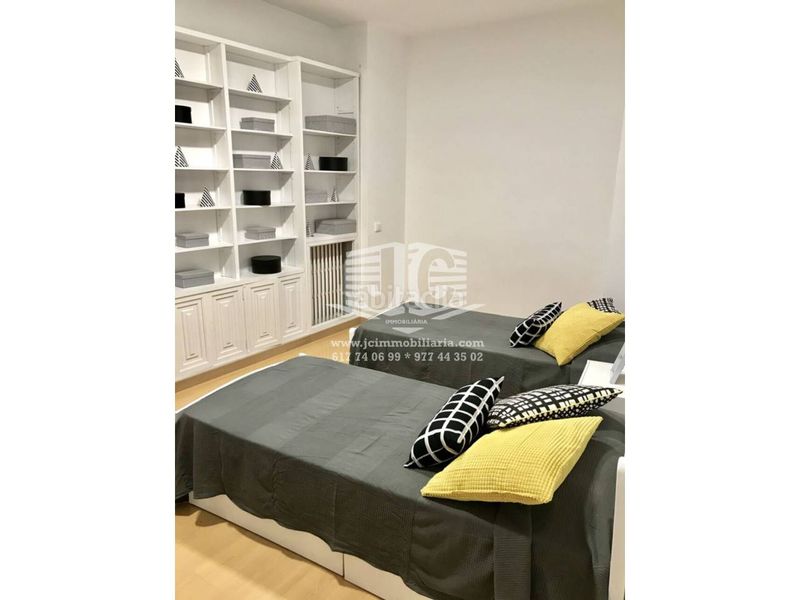 Foto f1d4cbc0-e009-4777-a650-97c6b8ce008d. Rent flat in Centre Tortosa