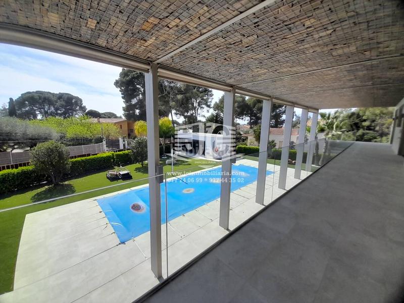 Foto 0c84f119-3ec6-4fbf-9dee-88063f4e2bf2. Chalet casa unifamiliar en venta simpàtica en Urbanitzacions Tortosa