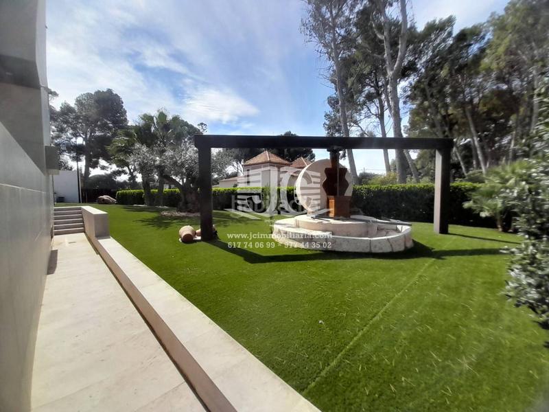 Foto d2b16b6c-176a-4354-8a0d-2175e893f4d9. Chalet casa unifamiliar en venta simpàtica en Urbanitzacions Tortosa