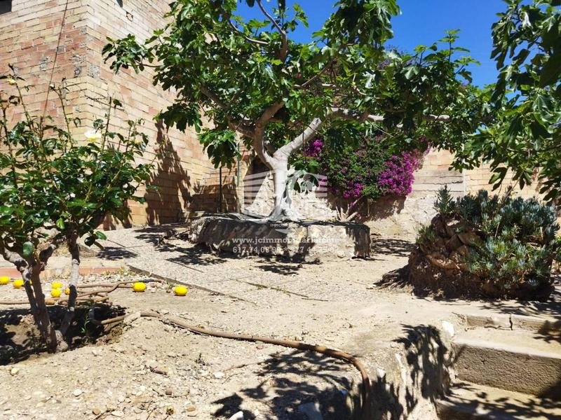 Foto 0c708449-670f-419b-a529-d1feeac517f8. Casa amb aparcament a Tivenys