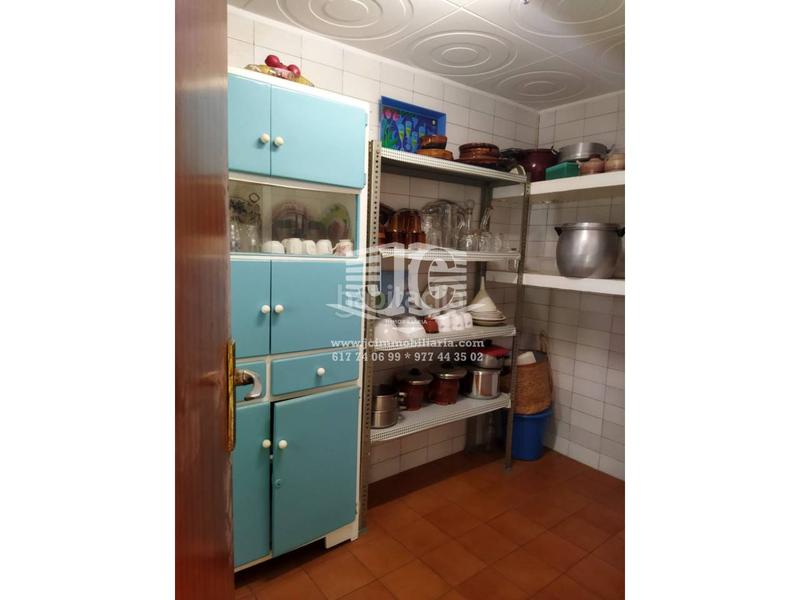 Foto 273c95af-9c2c-4791-ba69-c369da326d42. Casa amb aparcament a Tivenys