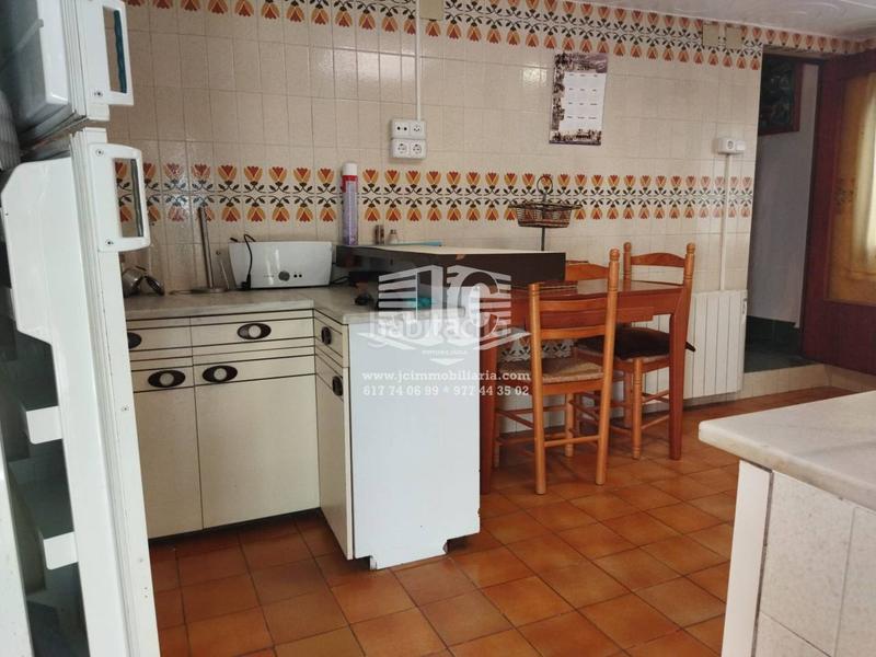 Foto 41156d10-d78a-4197-8cbf-116f7d92916e. Casa amb aparcament a Tivenys