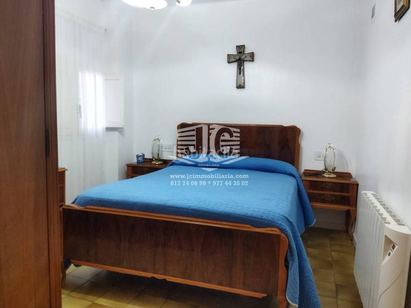 Foto 6bd23535-bbef-4aba-9966-163a6ef796fe. Casa amb aparcament a Tivenys