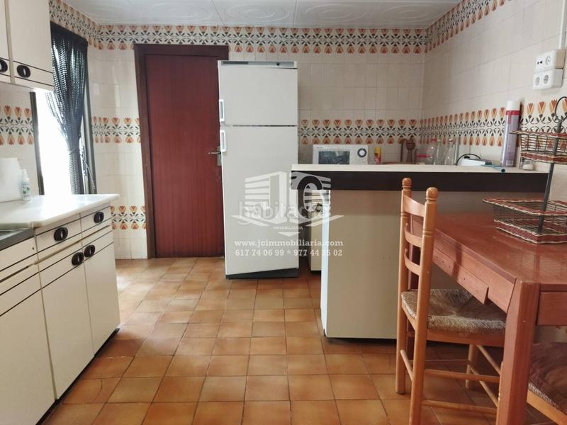 Foto 733507f3-5898-4665-8080-b6c500d0958d. Casa amb aparcament a Tivenys