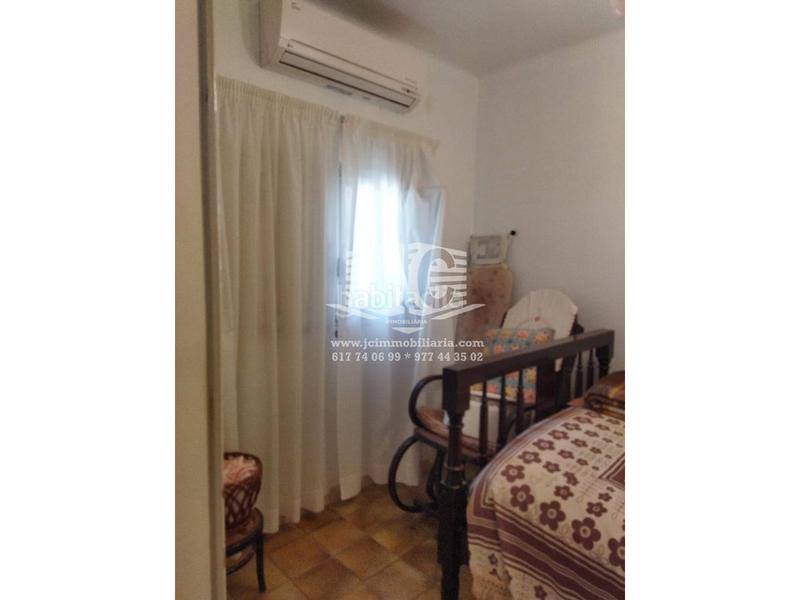 Foto a9e09410-f364-4d74-9ce6-77172604bed7. Casa amb aparcament a Tivenys