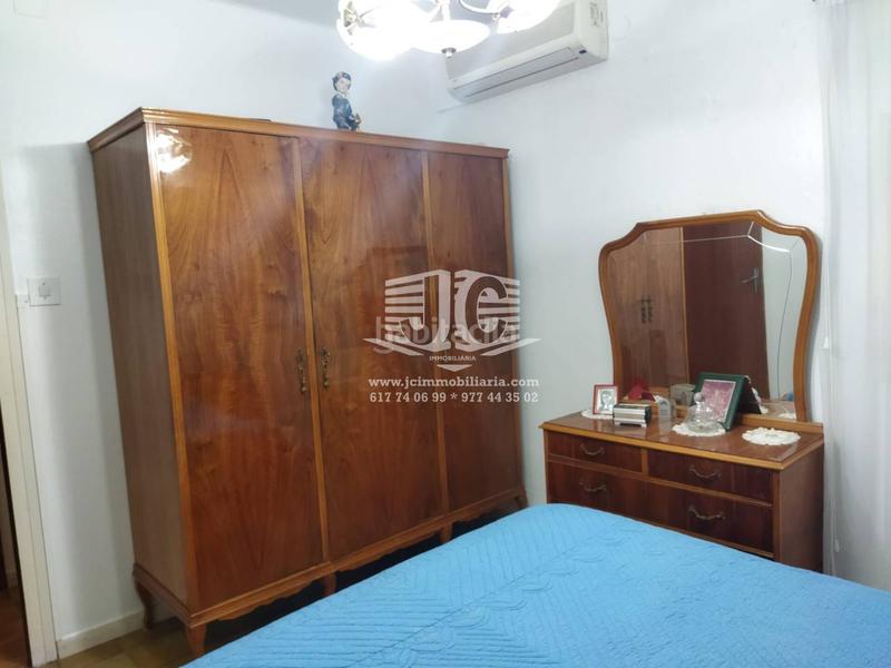 Foto f85800e0-131a-4c1e-917a-05f3006e7d92. Casa amb aparcament a Tivenys