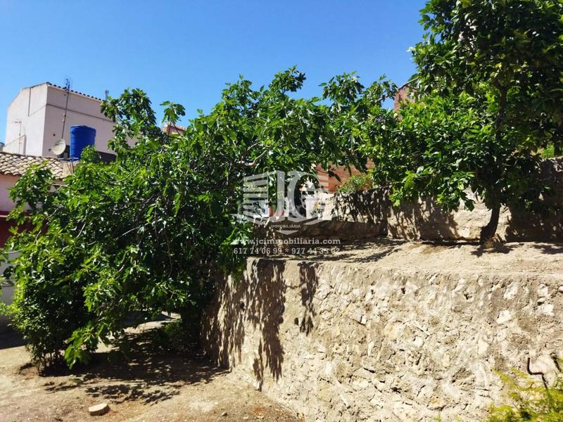 Foto fd36fd5d-8219-4383-a928-9b1cf26b9164. Casa amb aparcament a Tivenys