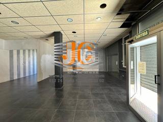 Lloguer Local Comercial  Bernat de vil·lamarí. Alquiler de local comercial en tortosa