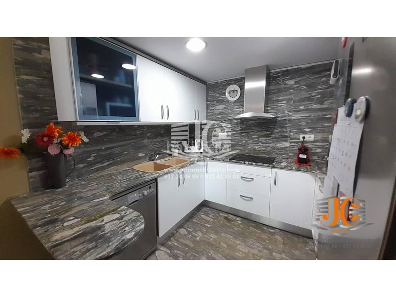 Foto 42481231-fdd9-4423-9ce5-2d7062a05bf0. Location appartement avec parking dans Temple Tortosa