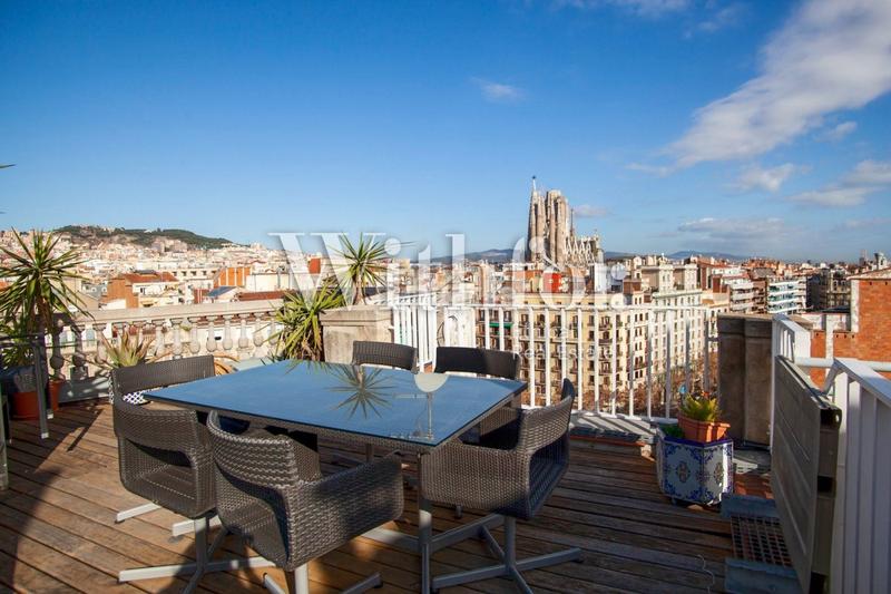 Foto 9938f6ee-8a33-4a8a-9d9e-68775f3d232b. Attique avec chauffage piscine dans Dreta de l´Eixample Barcelona