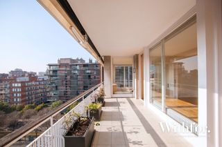Pis  Calle jacinto benavente. The jansen penthouse