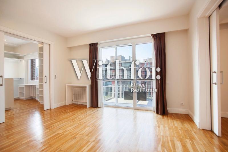 Foto 1b1db16e-a1ec-4153-a67d-55c78cbfcfdf. Pis amb calefacció aparcament a Sant Gervasi - Galvany Barcelona