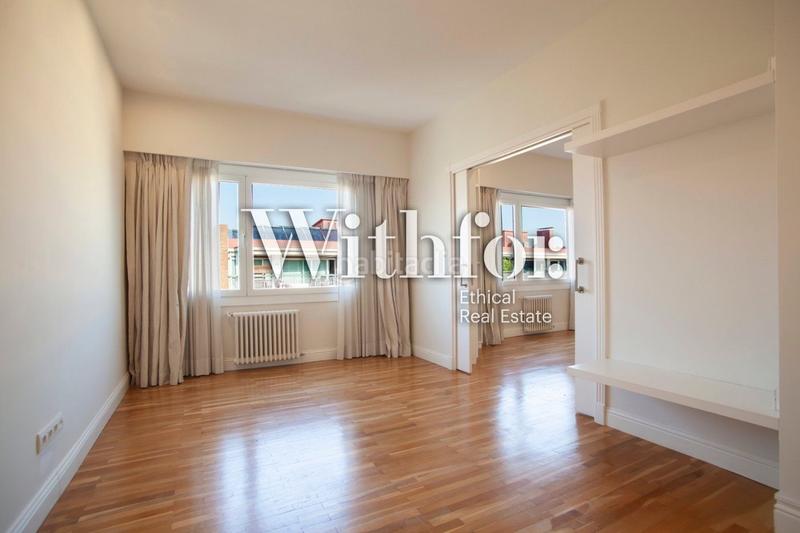 Foto a2024e40-4d87-49b8-b8e2-e61b66bf0a65. Pis amb calefacció aparcament a Sant Gervasi - Galvany Barcelona