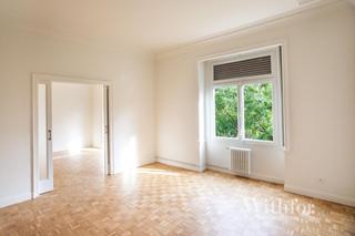 Location Appartement  Avenida diagonal. The dixon