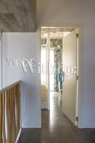 Foto 4b3f4c56-2150-467f-be88-f8bc5dba2cb8. Alquiler casa the sewell house en Can Baró Barcelona