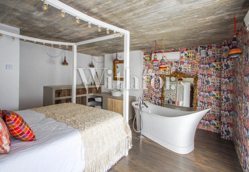 Foto 245599b9-6bfc-4bd0-88b0-7d93b23b3a1f. Miete haus mit heizung parking pool in Can Baró Barcelona