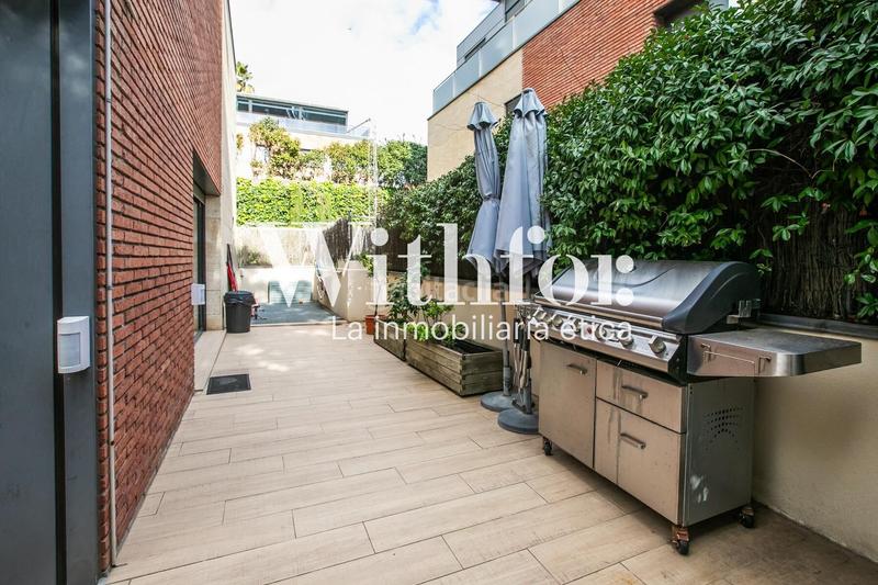 Foto 40b05c89-da8d-4abd-b06d-f66f49ab7950. Chalet con riscaldamento parcheggio piscina in Sarrià Barcelona
