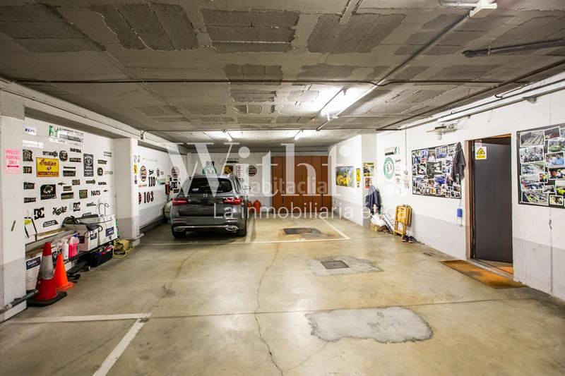 Foto 52c20686-1210-4009-85c3-3f4595eb6a1c. Chalet con riscaldamento parcheggio piscina in Sarrià Barcelona