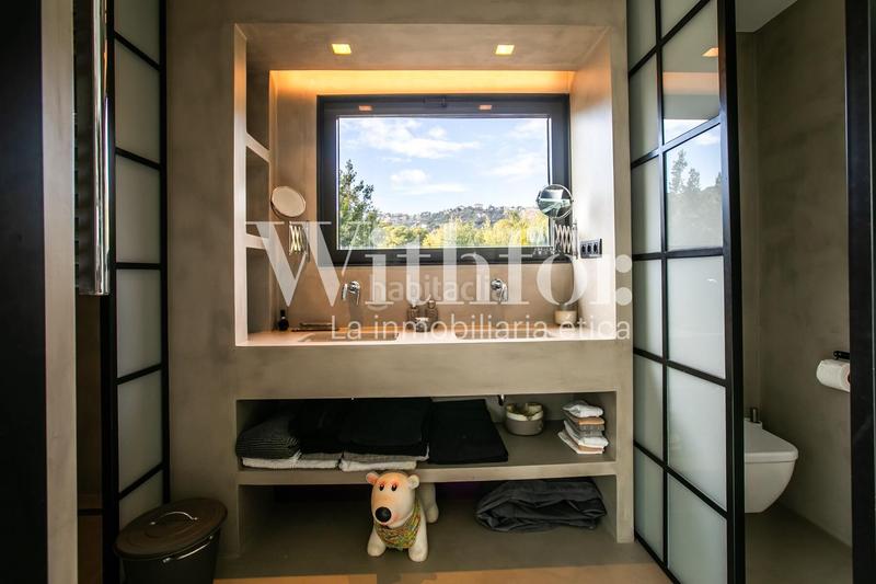 Foto b61379fb-505c-417e-834f-69307e444024. Chalet con riscaldamento parcheggio piscina in Sarrià Barcelona