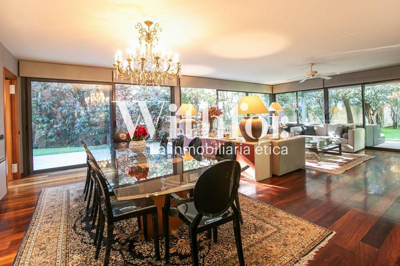 Foto cb1bd4f9-5557-478c-afad-39eadef522a3. Chalet con riscaldamento parcheggio piscina in Sarrià Barcelona