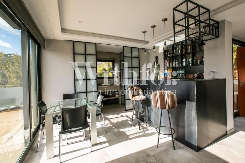 Foto d30aa079-ade2-4f1b-8ef0-fbbc6785c533. Xalet amb calefacció aparcament piscina a Sarrià Barcelona